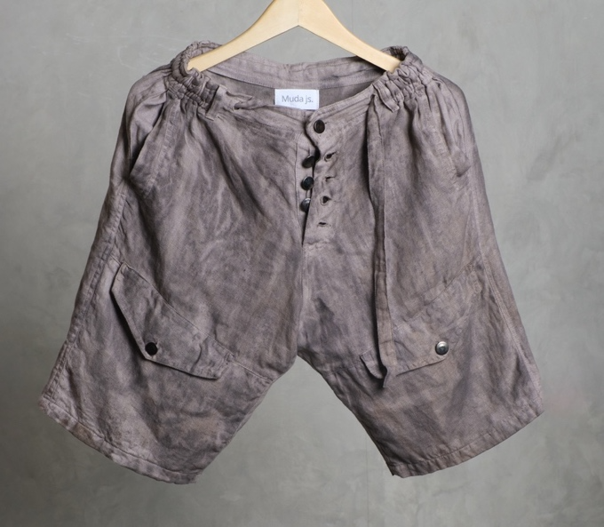 SI SHORTS STONE by Muda js.